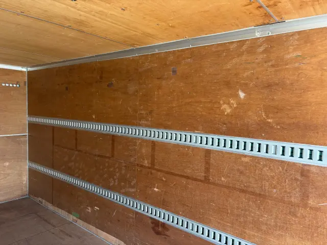 いすゞ エルフ TKG-NPR85AN(2WD)の写真32