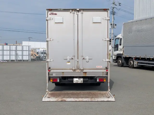 いすゞ エルフ TKG-NPR85AN(2WD)の写真8