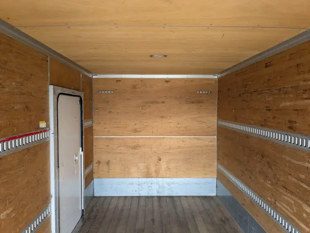 いすゞ エルフ TKG-NPR85AN(2WD)の写真13