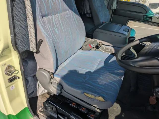 いすゞ フォワード PA-FSR34G4Z(2WD)の写真33