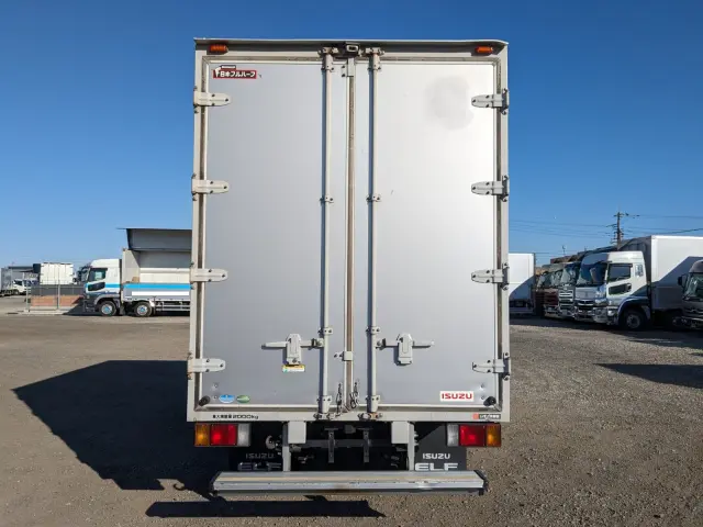 いすゞ エルフ TPG-NLR85AN(2WD)の写真5