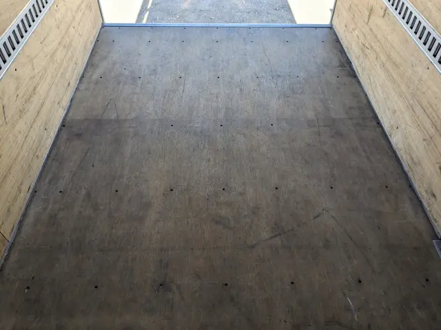 いすゞ エルフ TPG-NLR85AN(2WD)の写真16