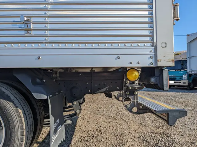 いすゞ エルフ TPG-NLR85AN(2WD)の写真20