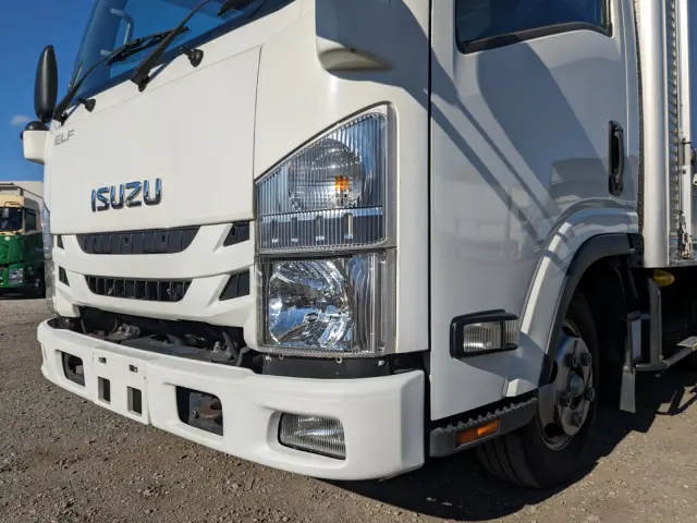 いすゞ エルフ TPG-NLR85AN(2WD)の写真25