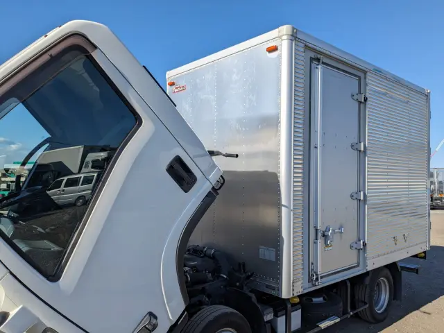 いすゞ エルフ TPG-NLR85AN(2WD)の写真41