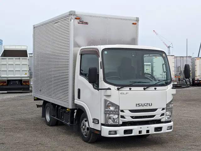 いすゞ エルフ TPG-NLR85AN(2WD)の写真2