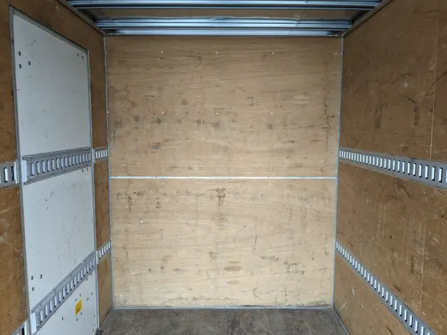 いすゞ エルフ TPG-NLR85AN(2WD)の写真17