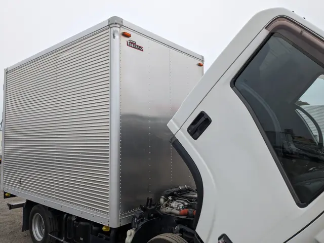 いすゞ エルフ TPG-NLR85AN(2WD)の写真48