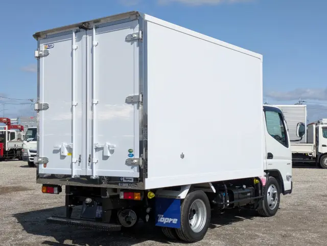 三菱 キャンター 2RG-FBAV0(2WD)の写真7