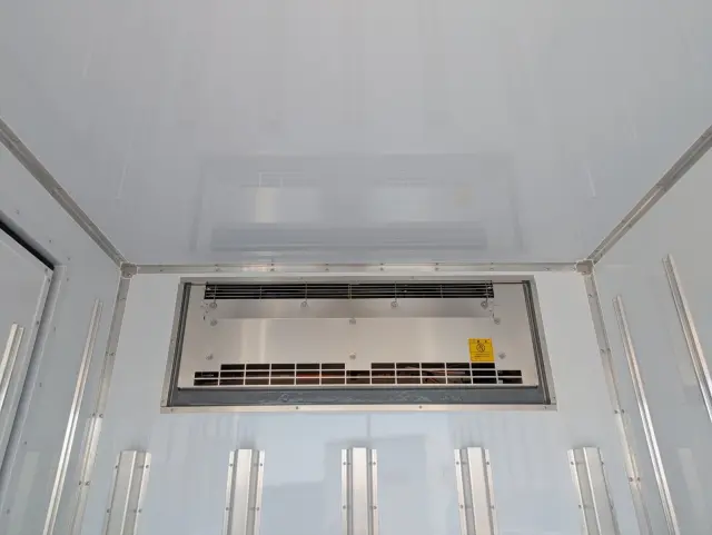 三菱 キャンター 2RG-FBAV0(2WD)の写真14