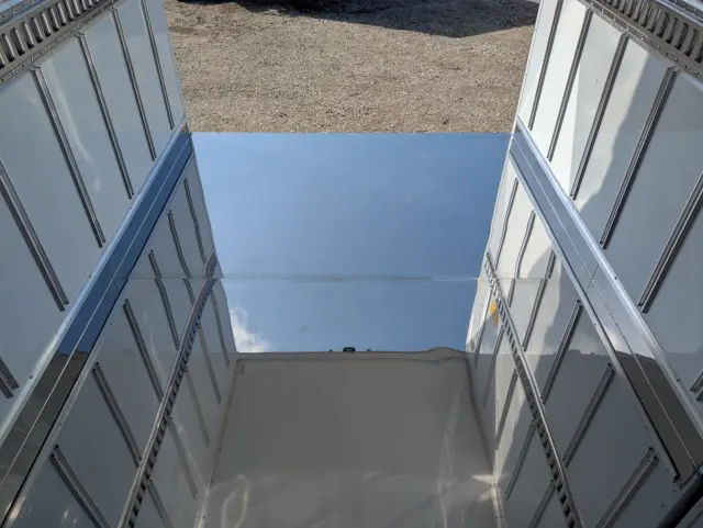 三菱 キャンター 2RG-FBAV0(2WD)の写真16