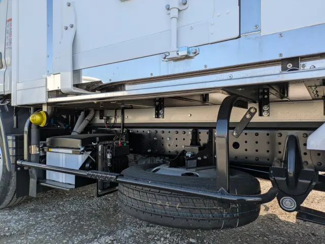 三菱 キャンター 2RG-FBAV0(2WD)の写真24