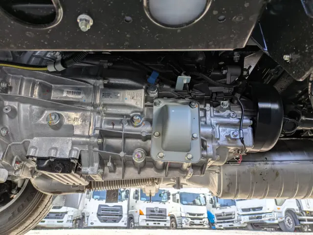 三菱 キャンター 2RG-FBAV0(2WD)の写真25