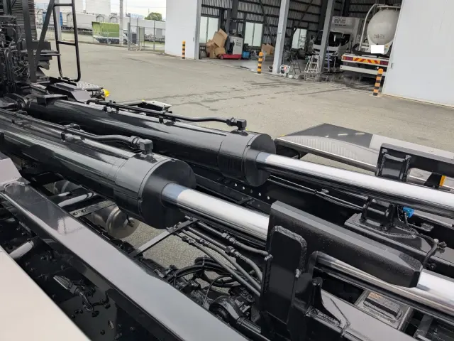 三菱 スーパーグレート 2KG-FV80VYP(6x4)の写真29