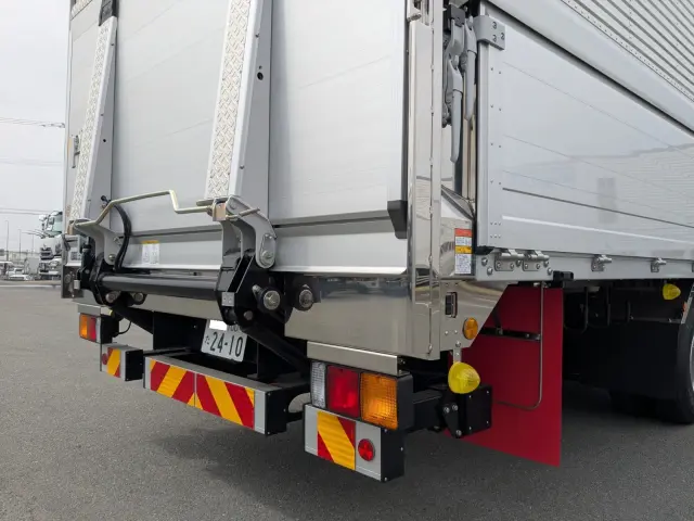 三菱 ファイター 2KG-FK65F(2WD)の写真6