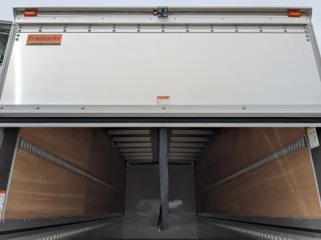 三菱 ファイター 2KG-FK65F(2WD)の写真16