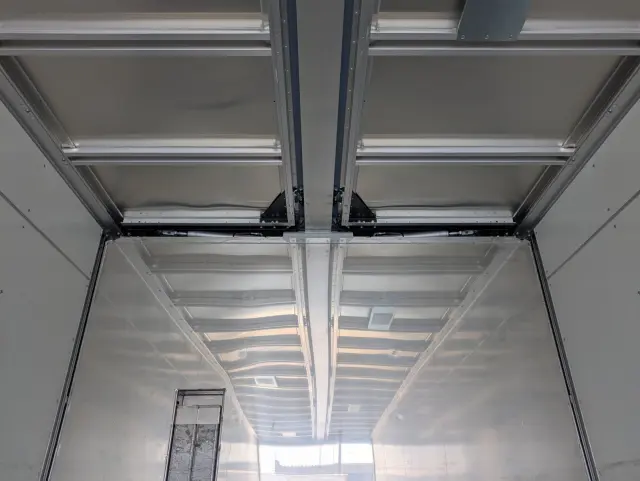 いすゞ ギガ 2PG-CYL77DA(6x2)の写真14