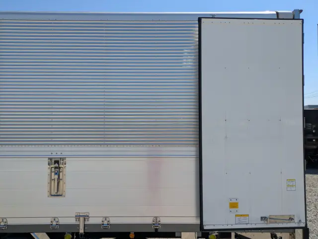 いすゞ ギガ 2PG-CYL77DA(6x2)の写真18