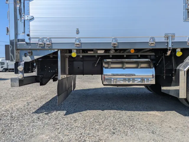 いすゞ ギガ 2PG-CYL77DA(6x2)の写真31