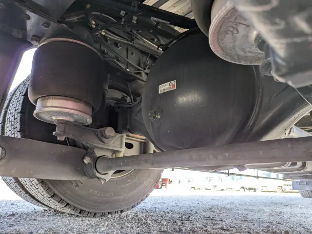 いすゞ ギガ 2PG-CYL77DA(6x2)の写真32