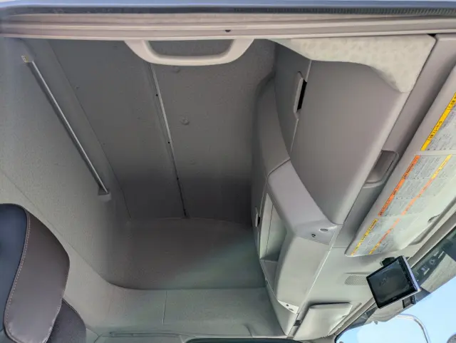 いすゞ ギガ 2PG-CYL77DA(6x2)の写真39