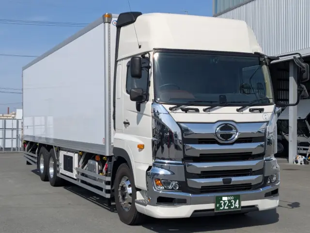 日野 プロフィア 2DG-FR1AHC(6x2)の写真2