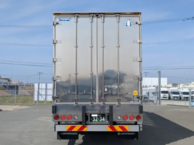 日野 プロフィア 2DG-FR1AHC(6x2)の写真7