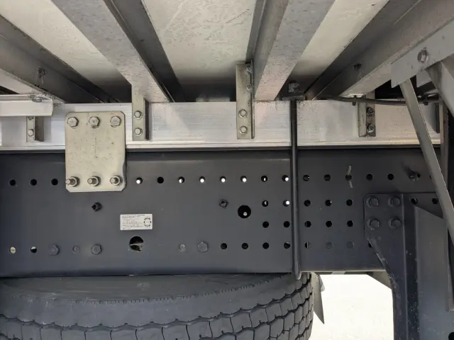 日野 プロフィア 2DG-FR1AHC(6x2)の写真10