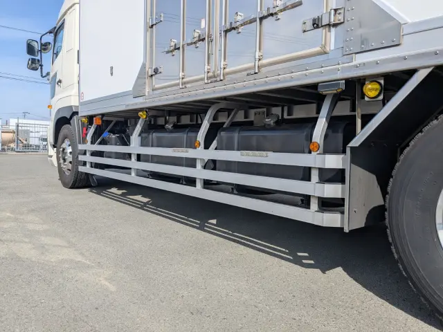 日野 プロフィア 2DG-FR1AHC(6x2)の写真13