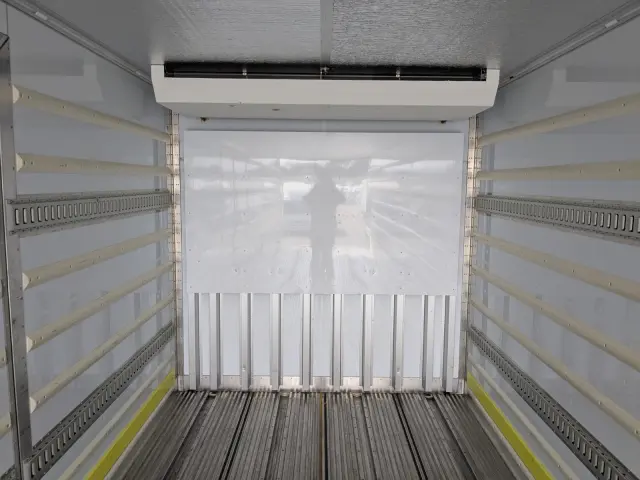 日野 プロフィア 2DG-FR1AHC(6x2)の写真23