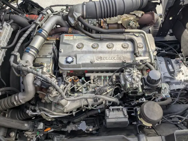 日野 プロフィア 2DG-FR1AHC(6x2)の写真42