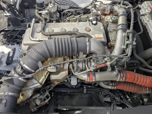 日野 プロフィア 2DG-FR1AHC(6x2)の写真45