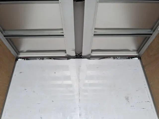 日野 プロフィア 2DG-FW1AHC(8x4)の写真23