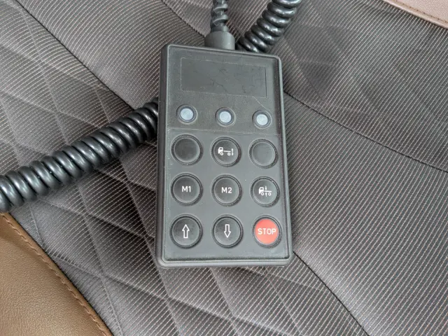 日野 プロフィア 2DG-FW1AHC(8x4)の写真39