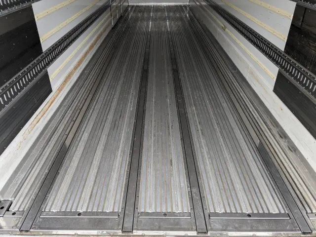 三菱 スーパーグレート 2PG-FS74HZ(8x4)の写真13