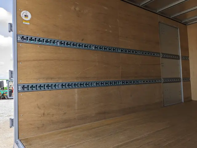 日野 デュトロ 2RG-XZU710M(2WD)の写真18