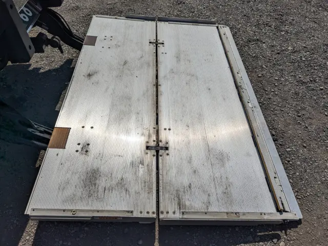 日野 プロフィア 2DG-FW1AHG(8x4)の写真9