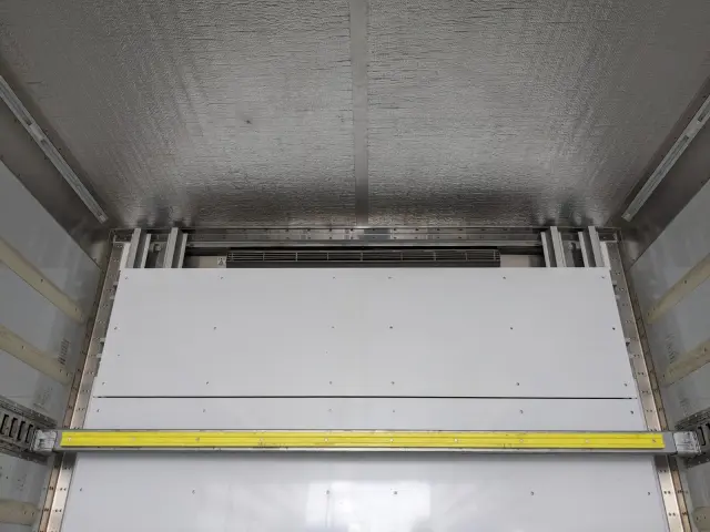 日野 プロフィア 2DG-FW1AHG(8x4)の写真16