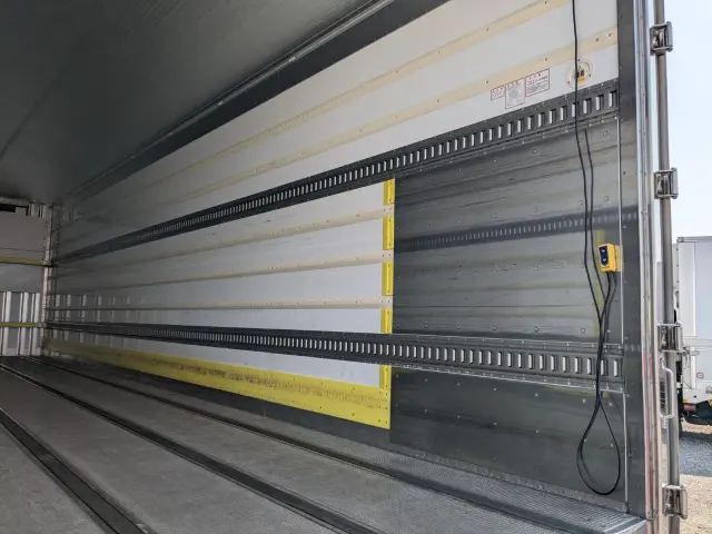 日野 プロフィア 2DG-FW1AHG(8x4)の写真19