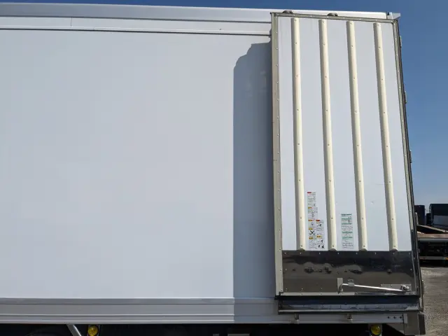 日野 プロフィア 2DG-FW1AHG(8x4)の写真21