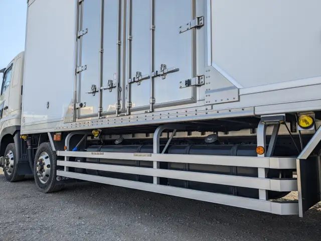 日野 プロフィア 2DG-FW1AHG(8x4)の写真31