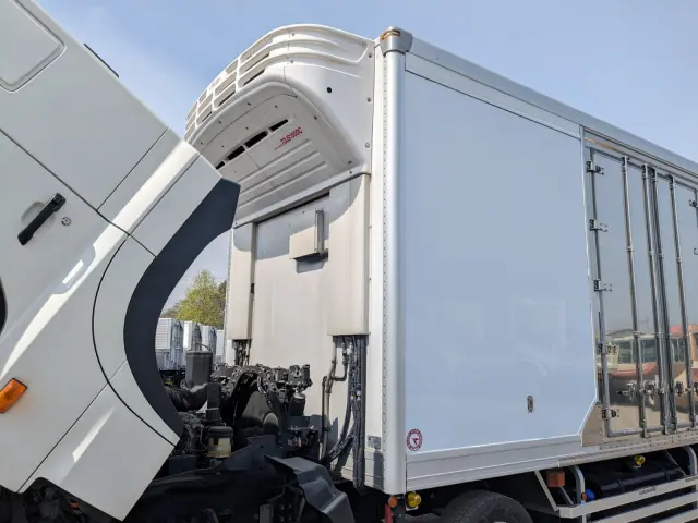 日野 プロフィア 2DG-FW1AHG(8x4)の写真45