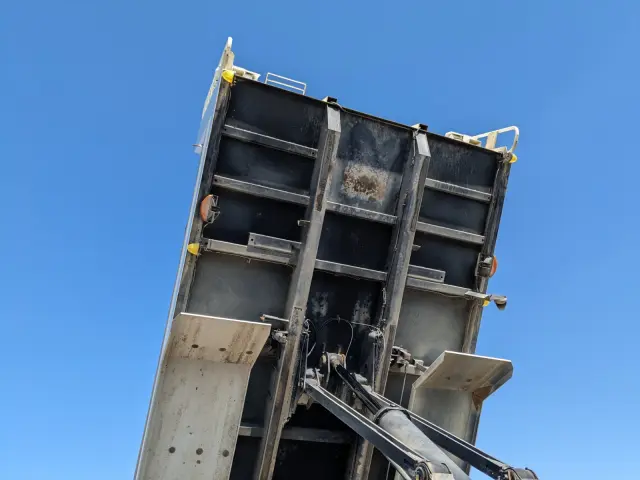 日野 プロフィア 2DG-FS1AGA(6x4)の写真31