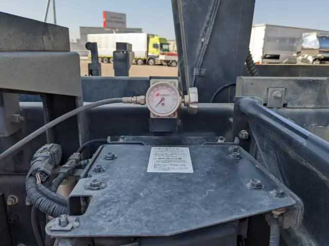 日野 プロフィア 2DG-FS1AGA(6x4)の写真35