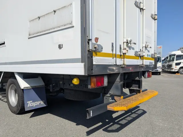 いすゞ エルフ 2RG-NPR88AN(2WD)の写真5