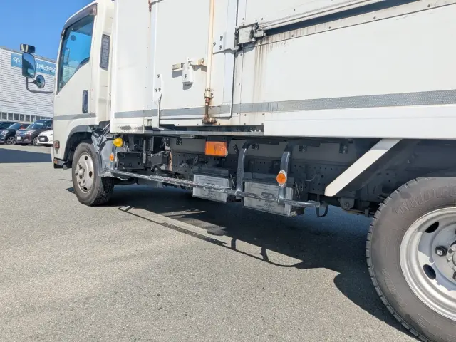 いすゞ エルフ 2RG-NPR88AN(2WD)の写真12
