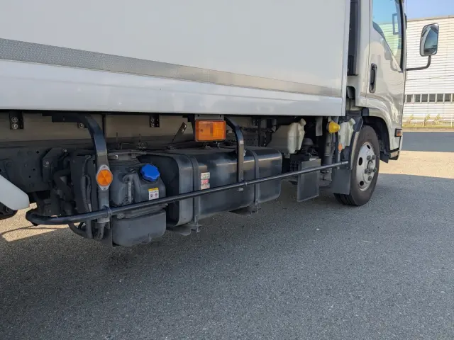 いすゞ エルフ 2RG-NPR88AN(2WD)の写真17