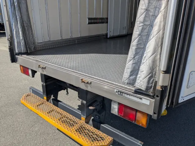 いすゞ エルフ 2RG-NPR88AN(2WD)の写真20