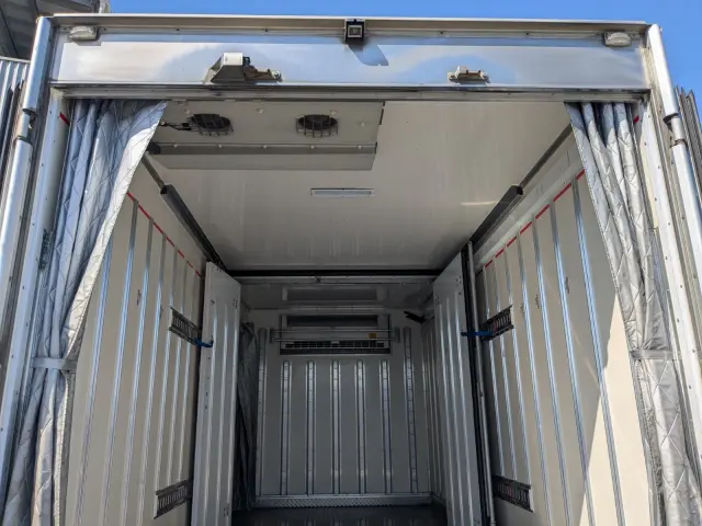 いすゞ エルフ 2RG-NPR88AN(2WD)の写真21