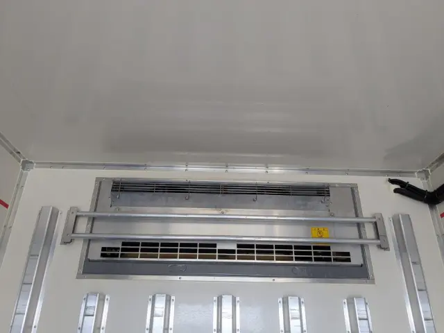 いすゞ エルフ 2RG-NPR88AN(2WD)の写真29